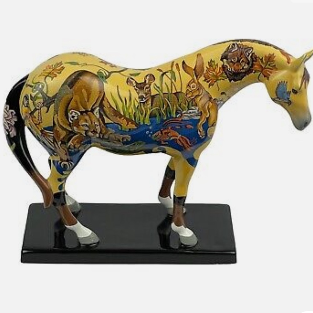 Wilderness Roundup *Retired* Painted Pony